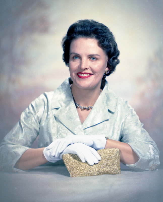 Mrs. Leroy Mohr