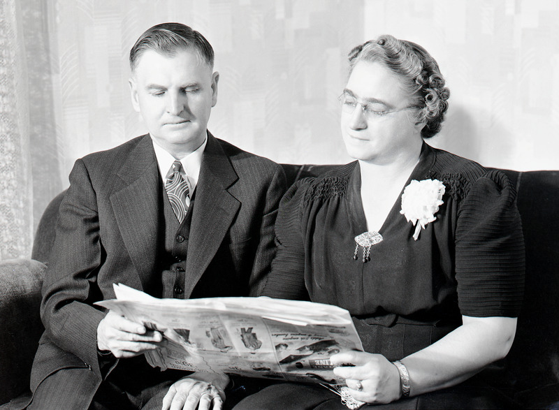 Mr. & Mrs. Fall Decker