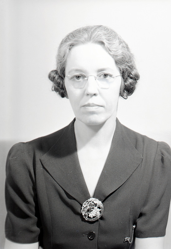 Mrs. Tena Hansen 