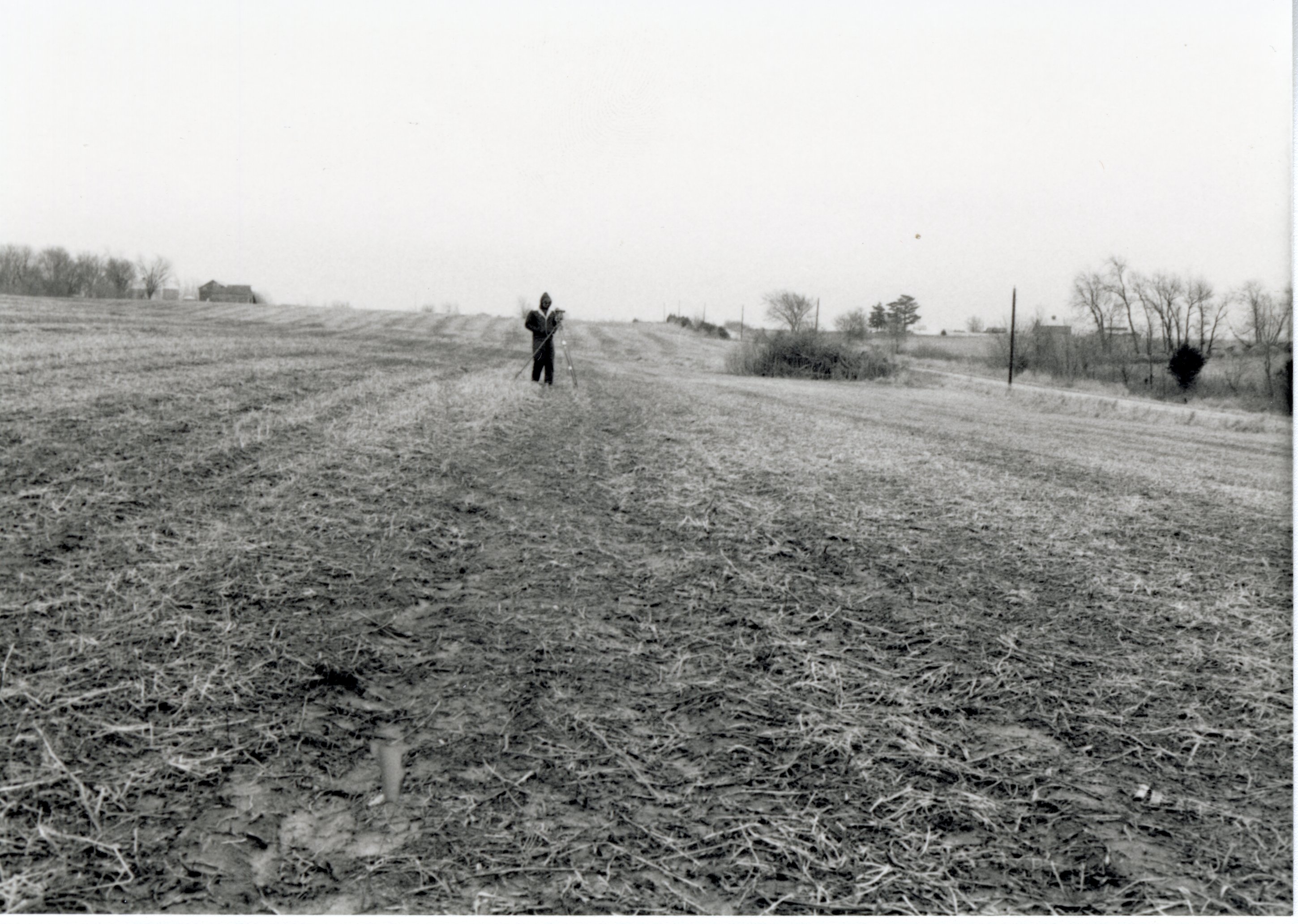 1975 Bennie Clarks surveys field