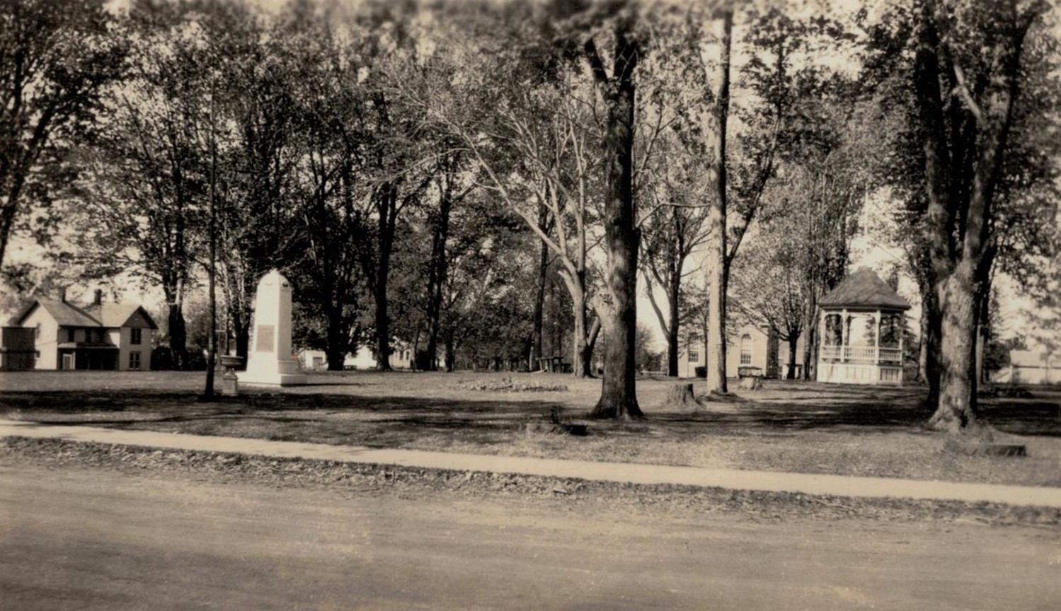 Garnavillo, City Park - Veteran Monument