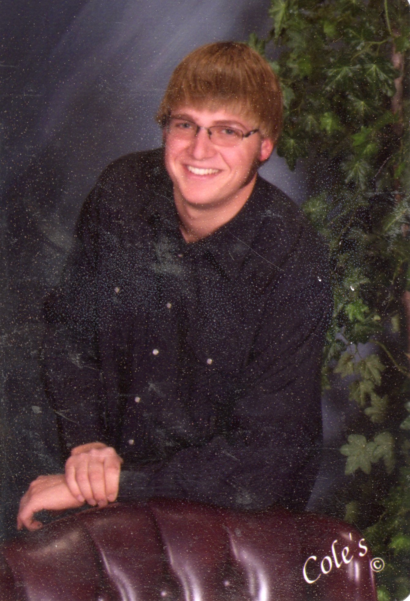 2009 Aaron Oetkin wins scholarship