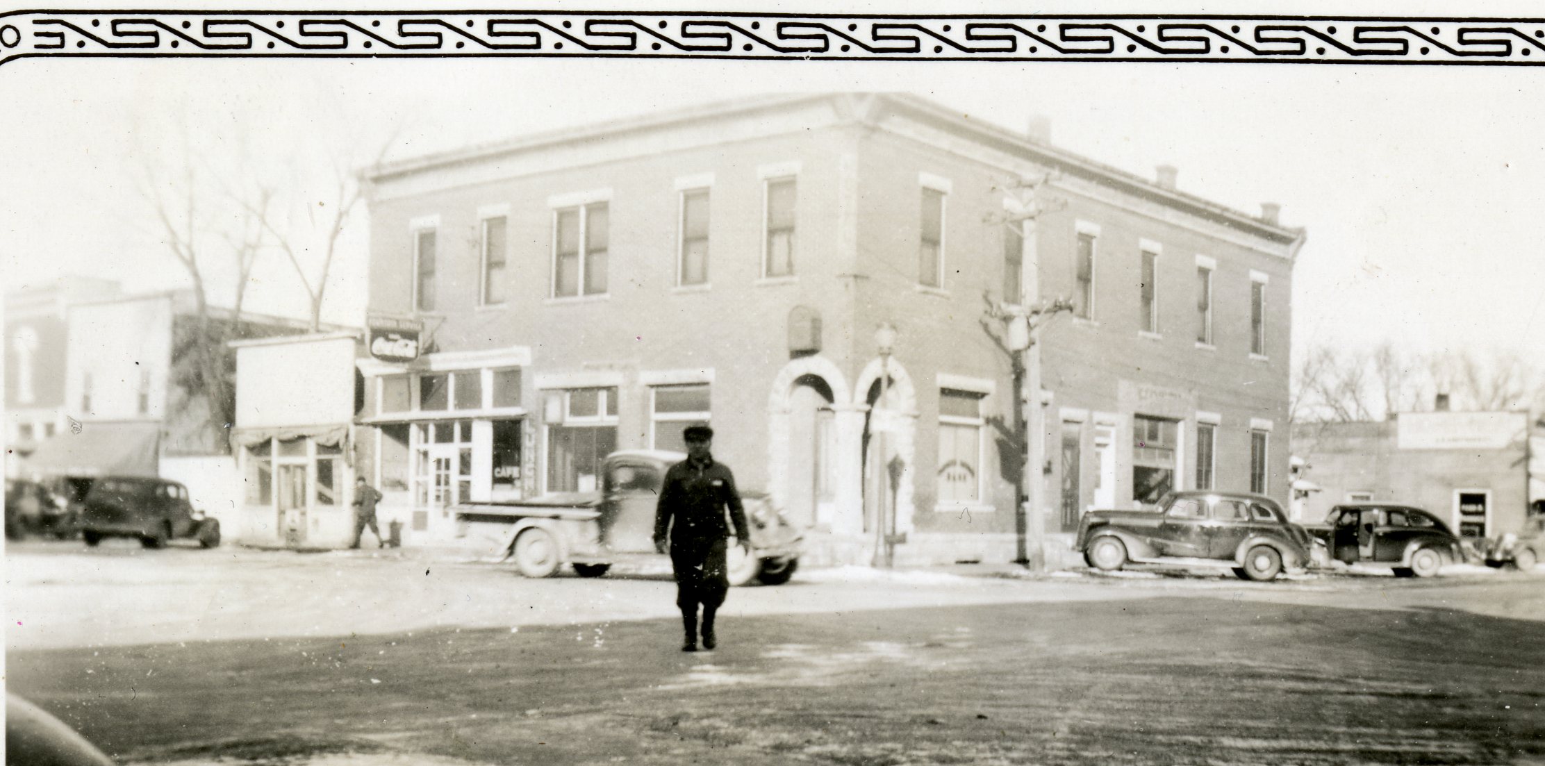 Kalona Hotel & Cafe