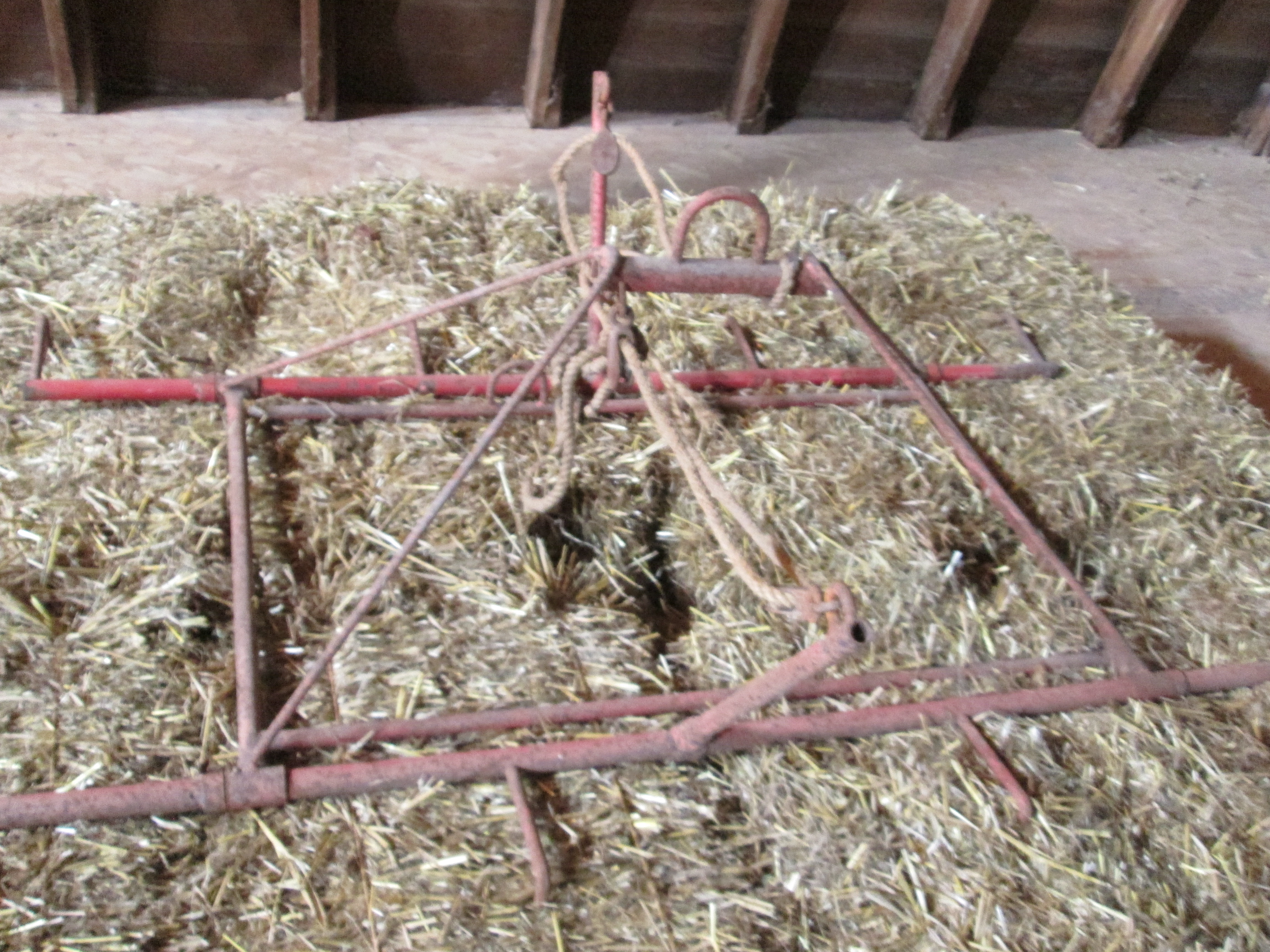 017. Hay Bale Carrier and Lift with Pulley