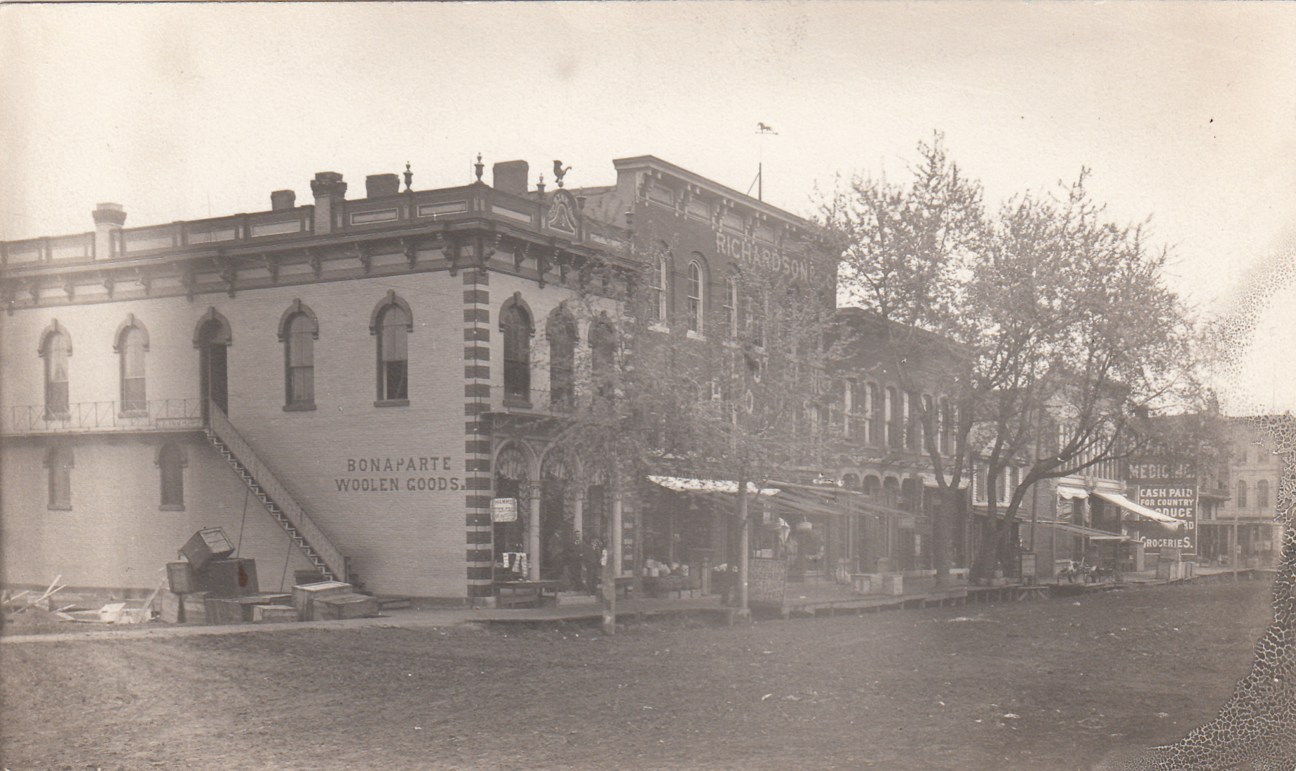 0101 Dry goods store on the east side of the square around 1900.
