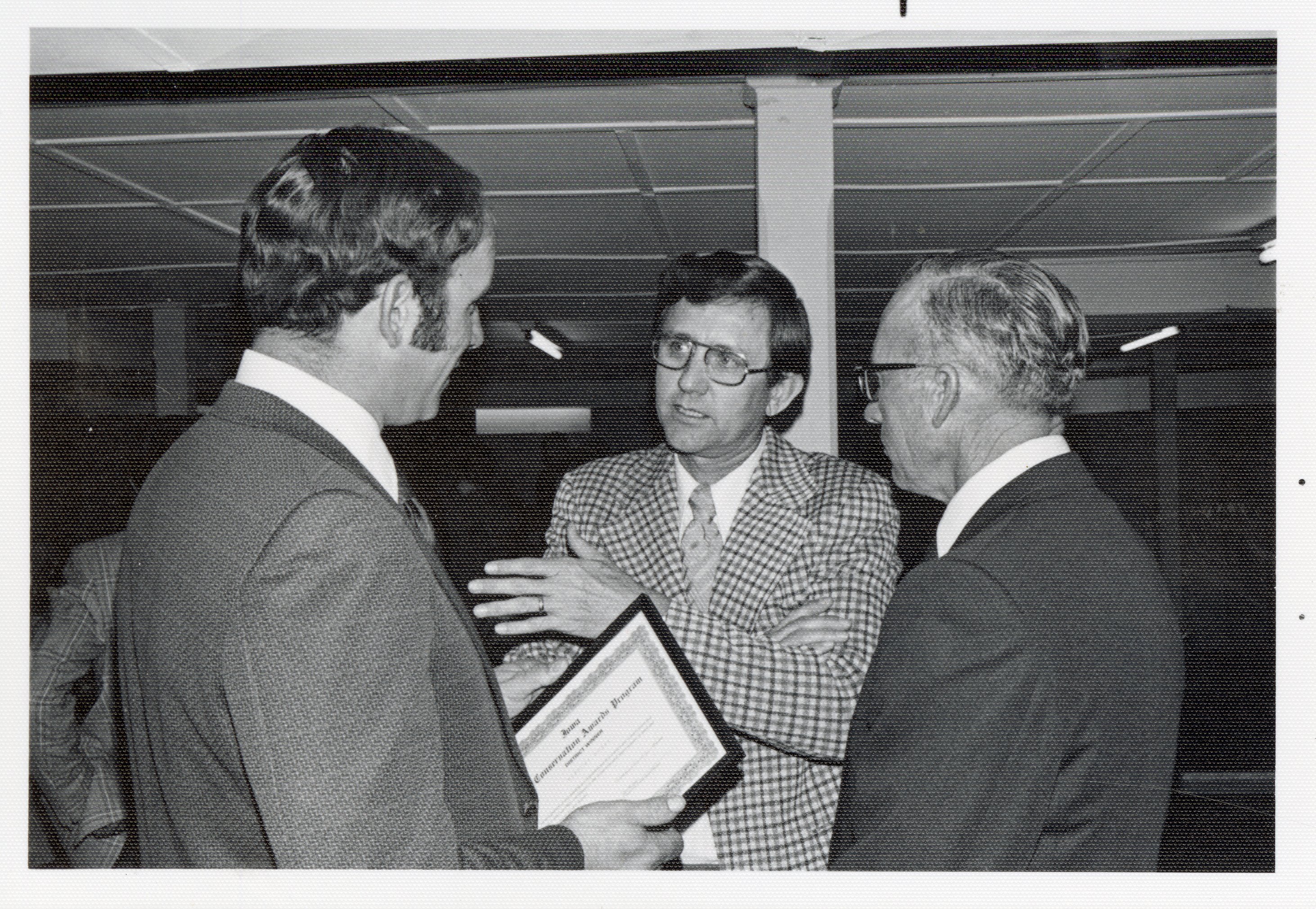 1976 Herb Dodds, Jack Jacobs, Henry Dockendorff talk at no-tillage meeting