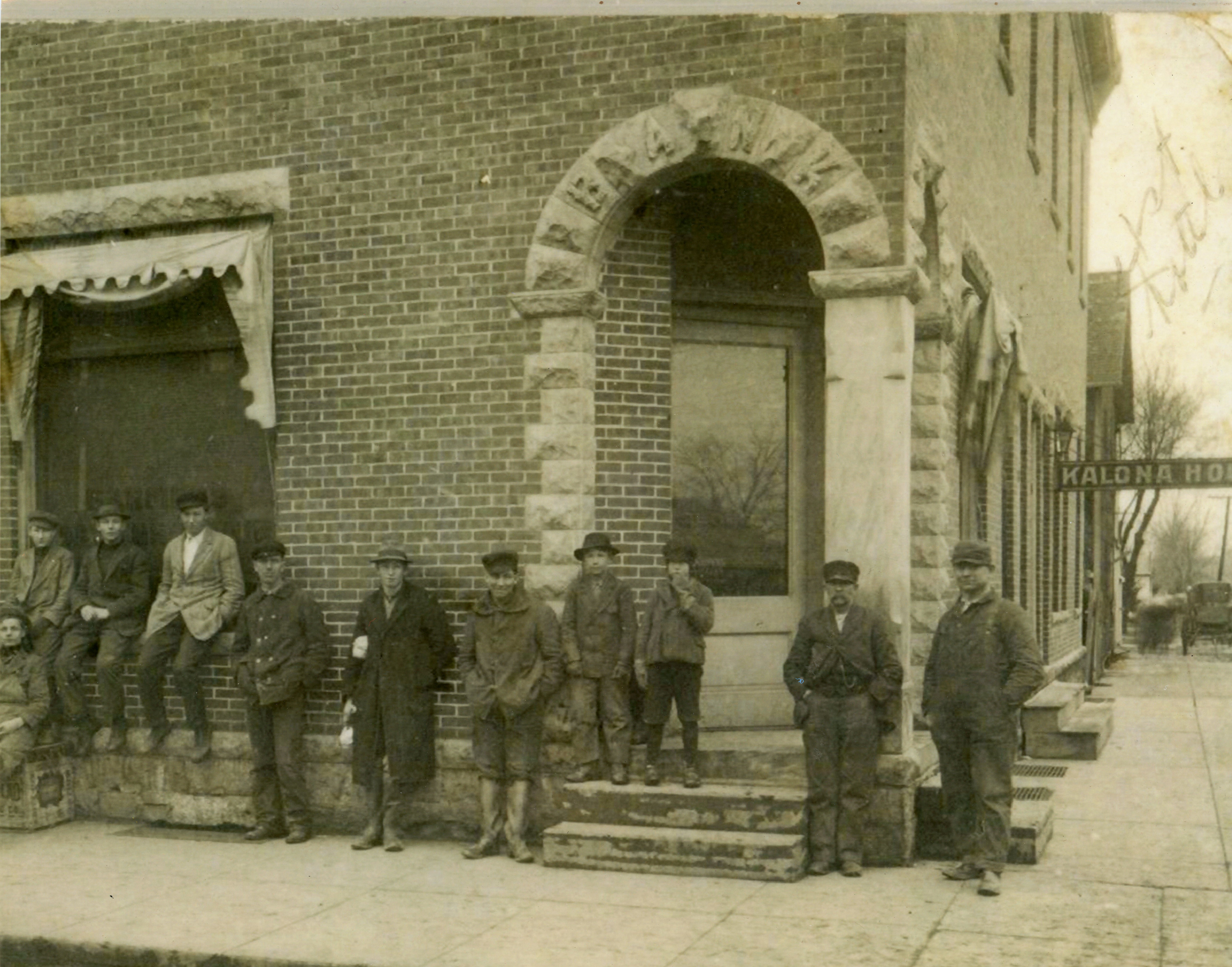Kalona Savings Bank at corner of B Avenue & 5th Street