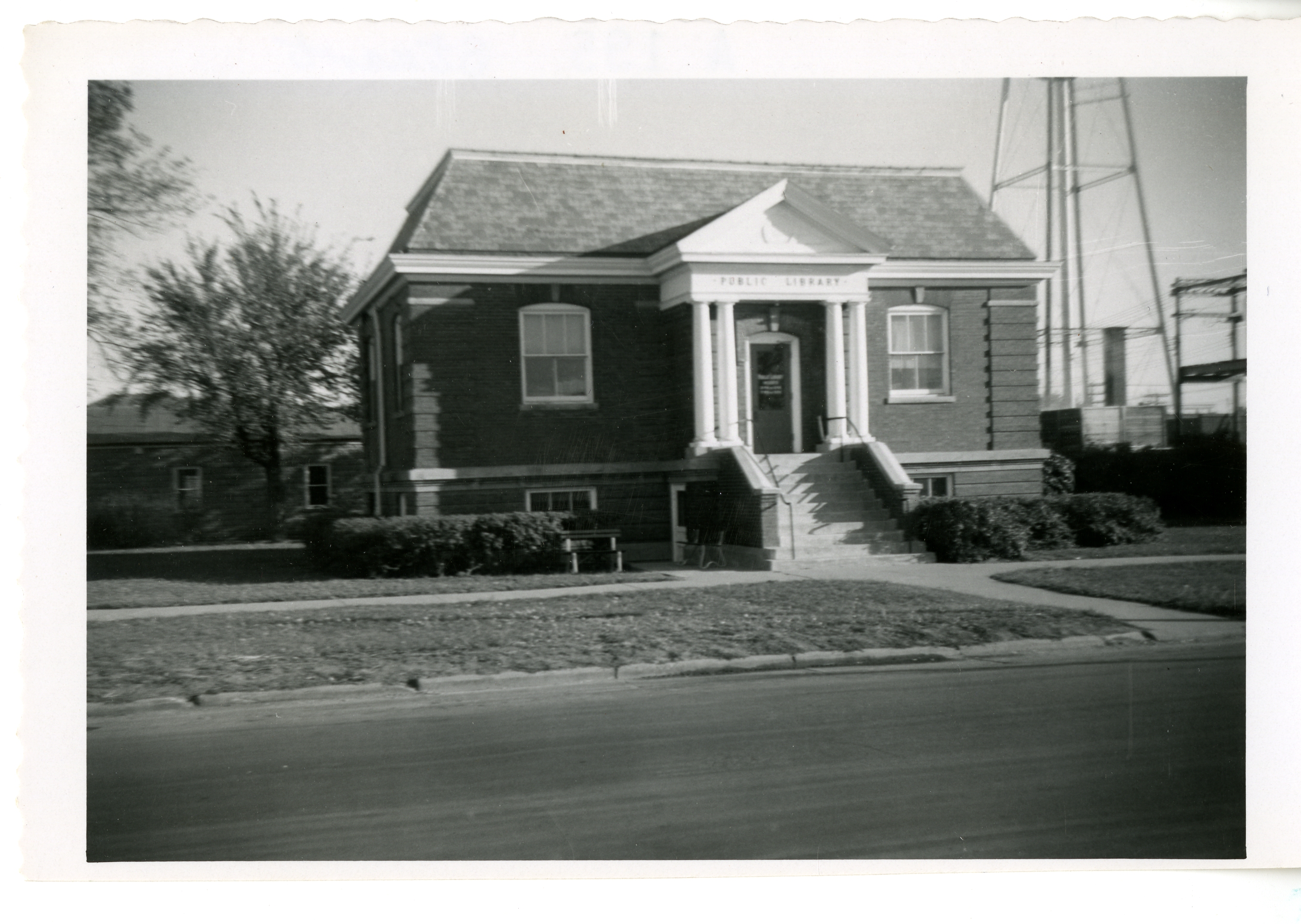 Stuart Public Library 
