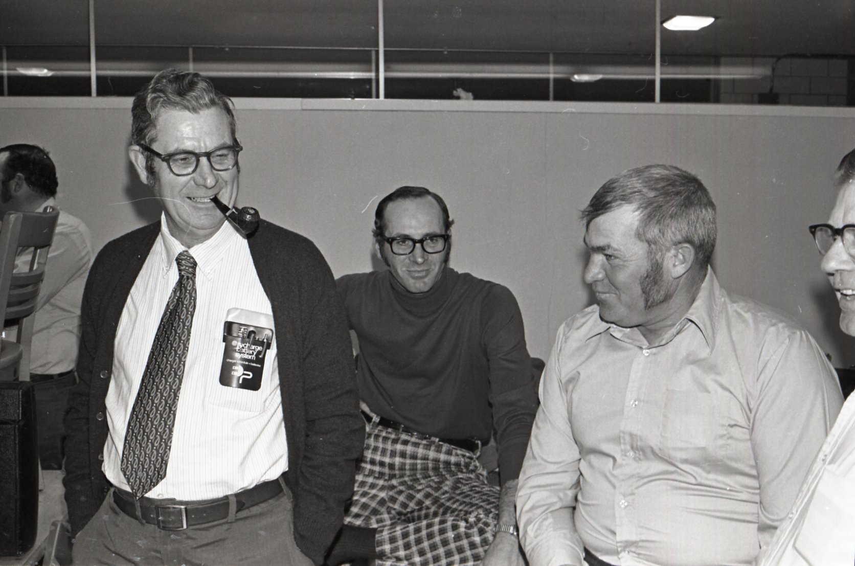 1976 Men at no-till meeting