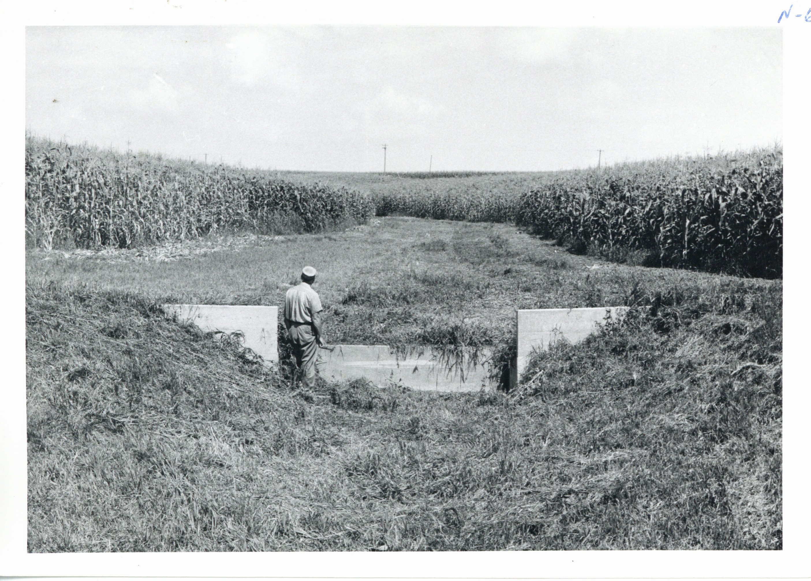 Victor Keiper toe wall and stabilizing dam, 1963