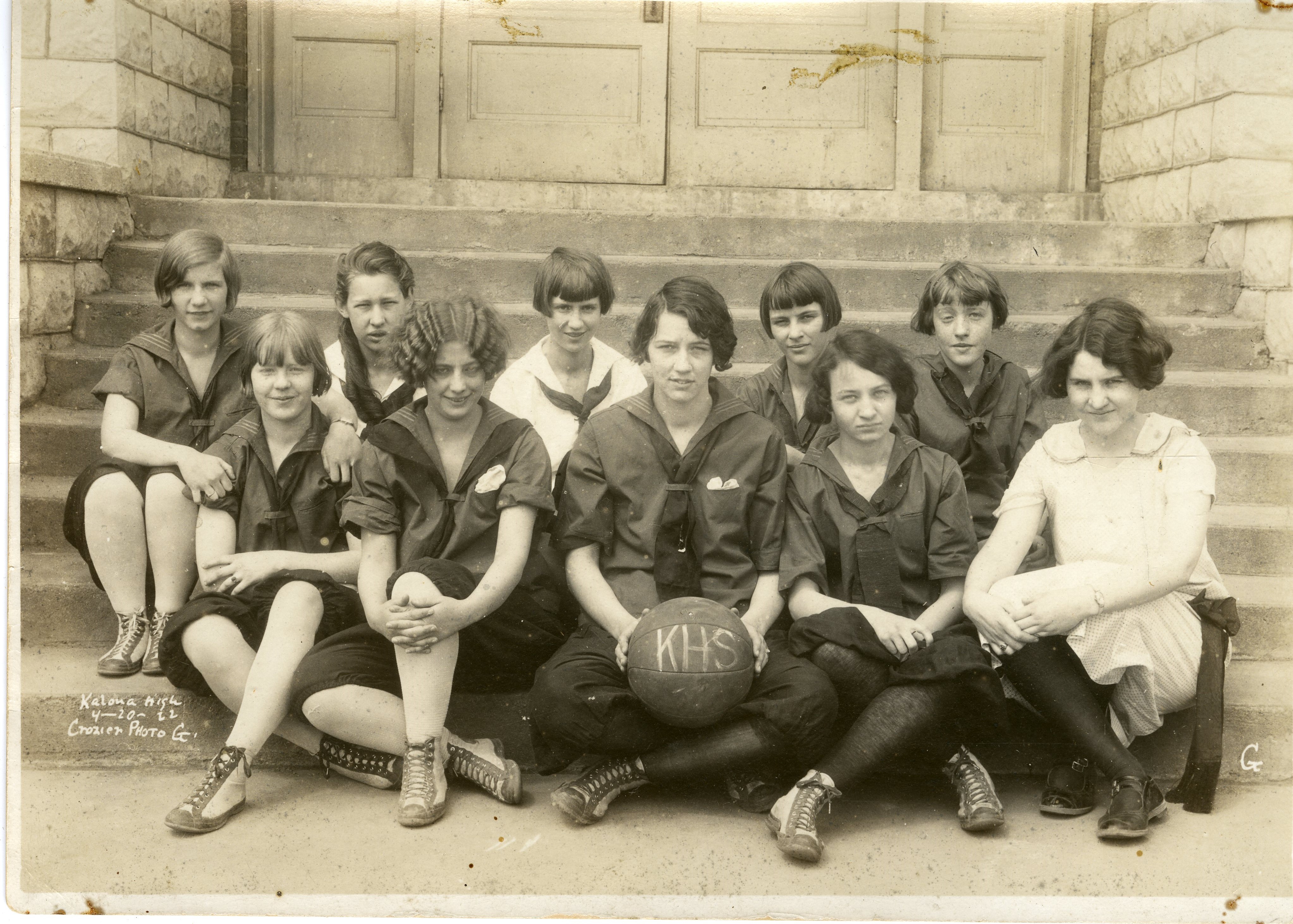 Kalona High School Girls Basketball 1922 team