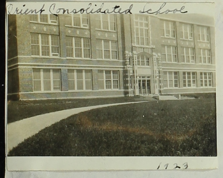 Orient Consolidated School in 1923