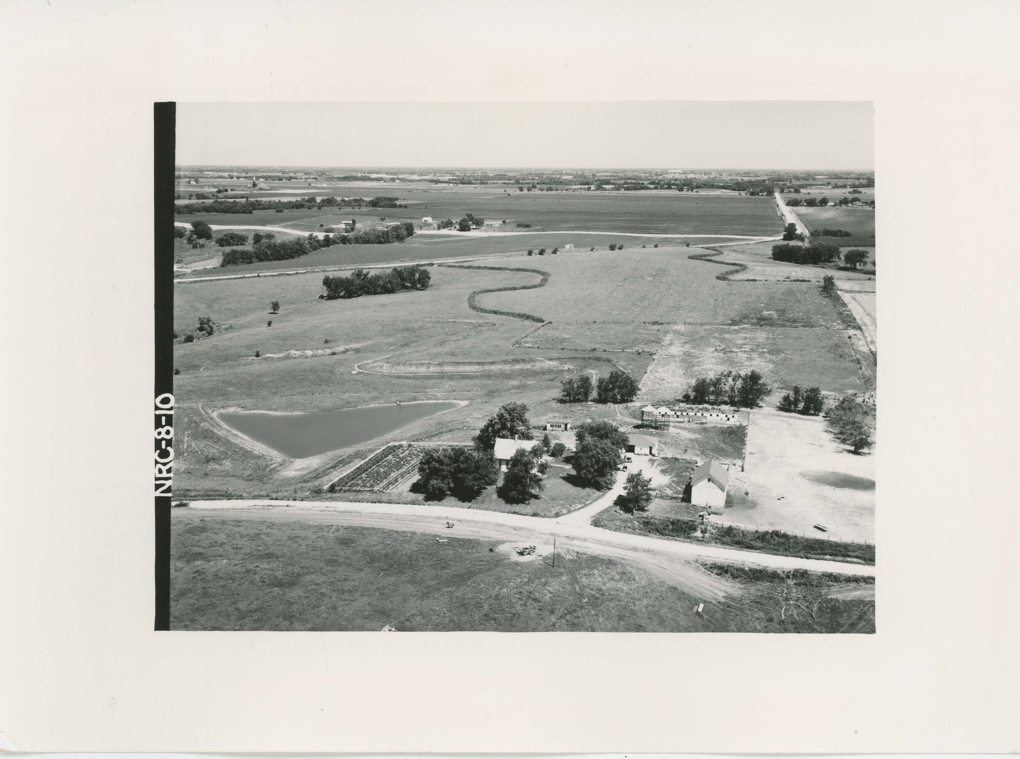 Billy Houser awarding winning conservation practices, 1965