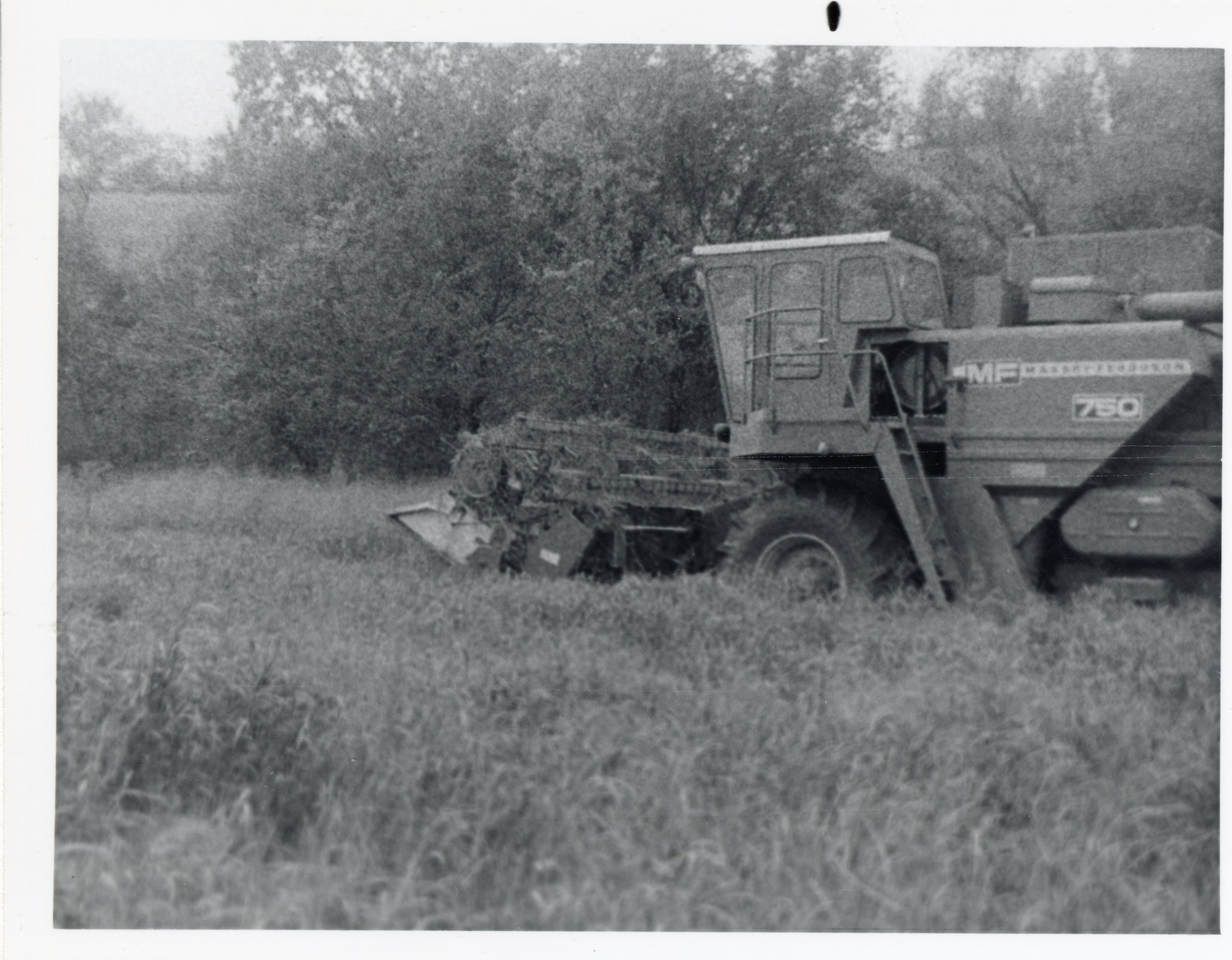 Massey Ferguson 750 Combine