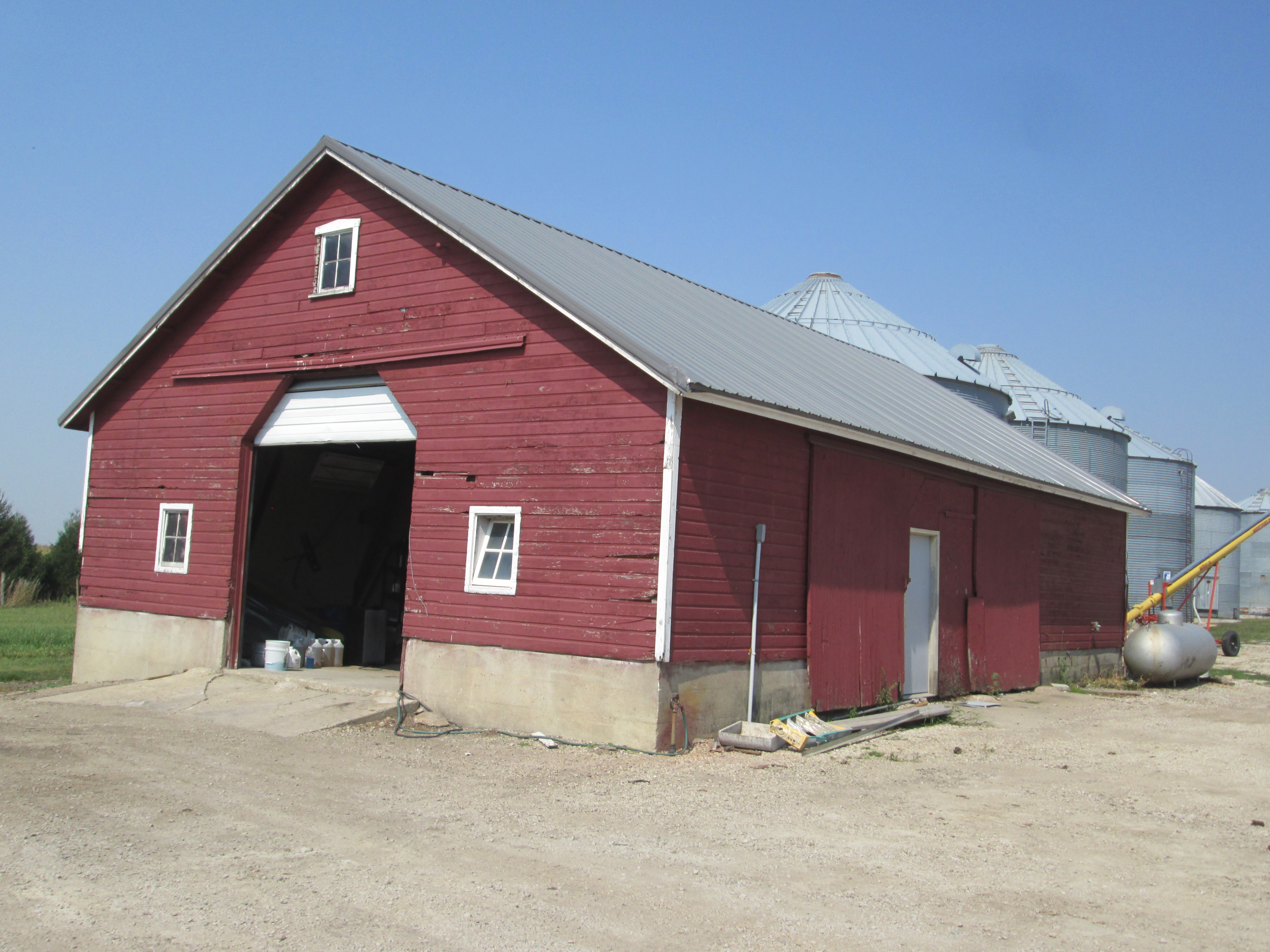 012. Machine Shed