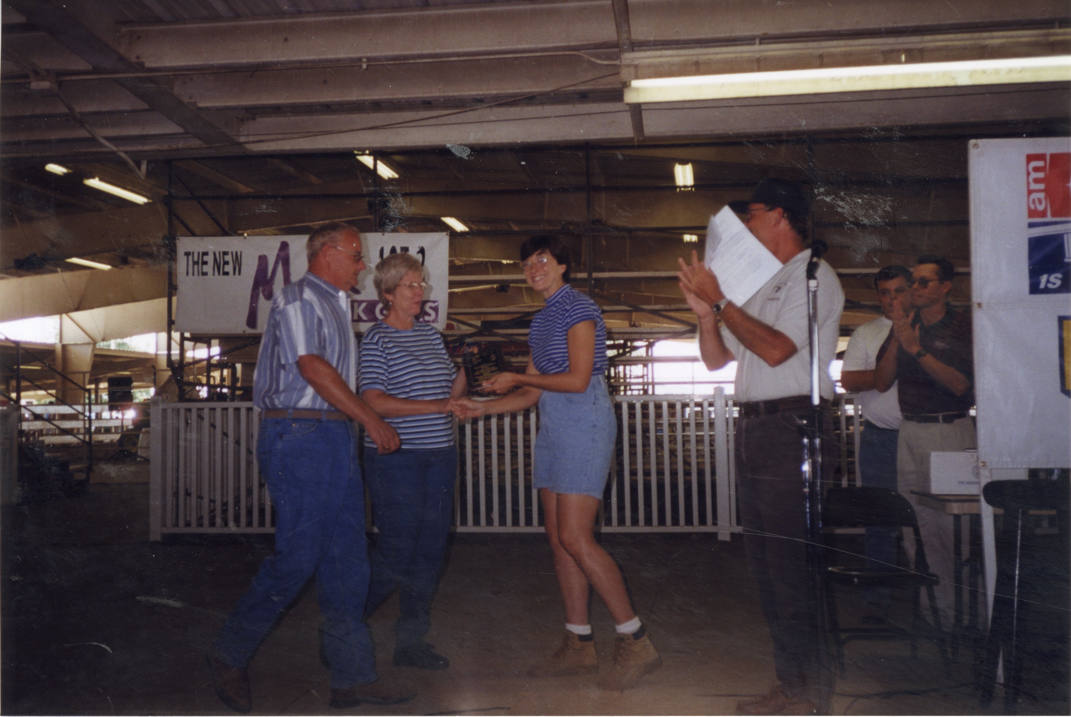 1999 Richard and Carolyn Mapel receive Gary Wagner award