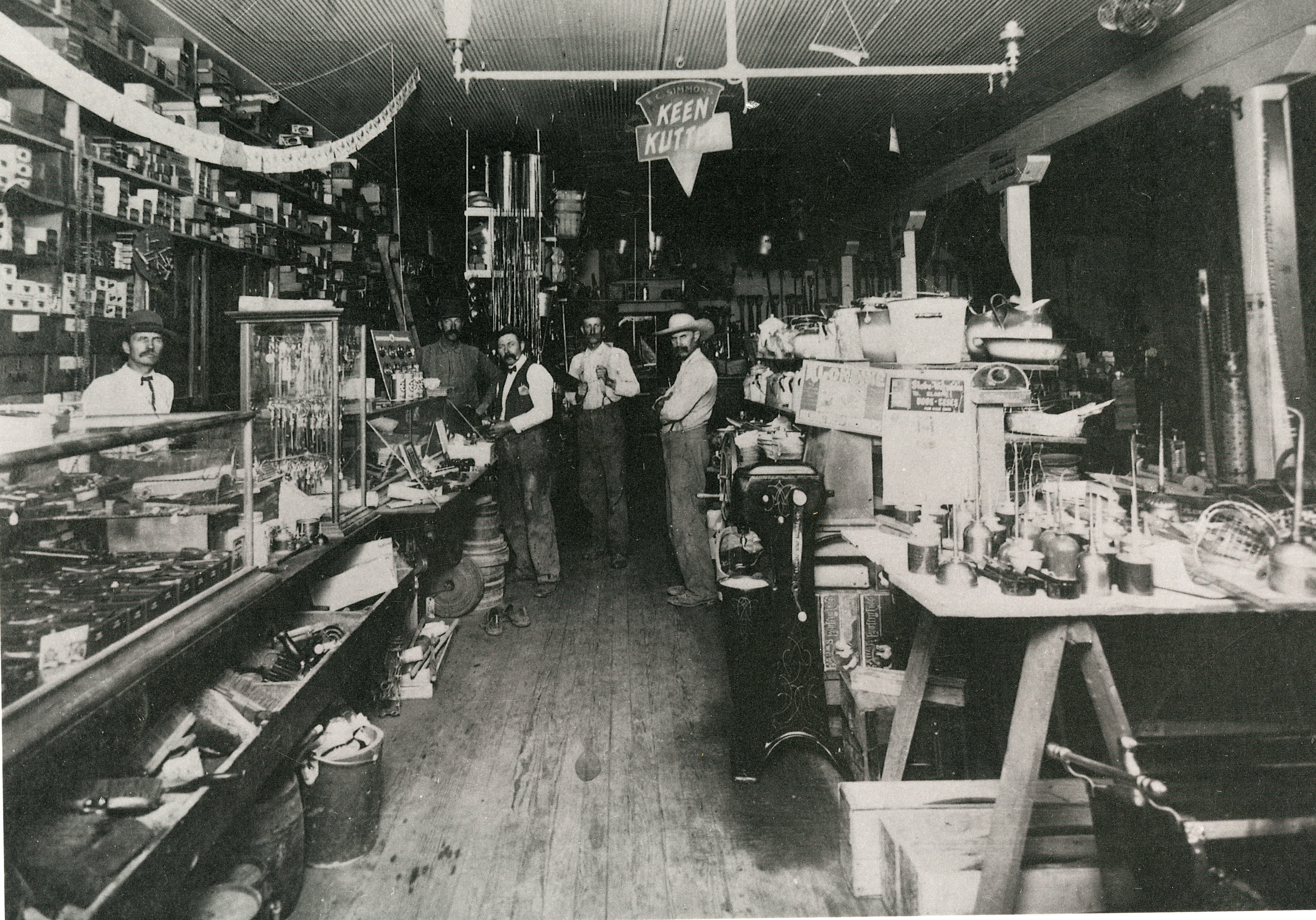 Allen Bros & Snider Hardware Store, 1907
