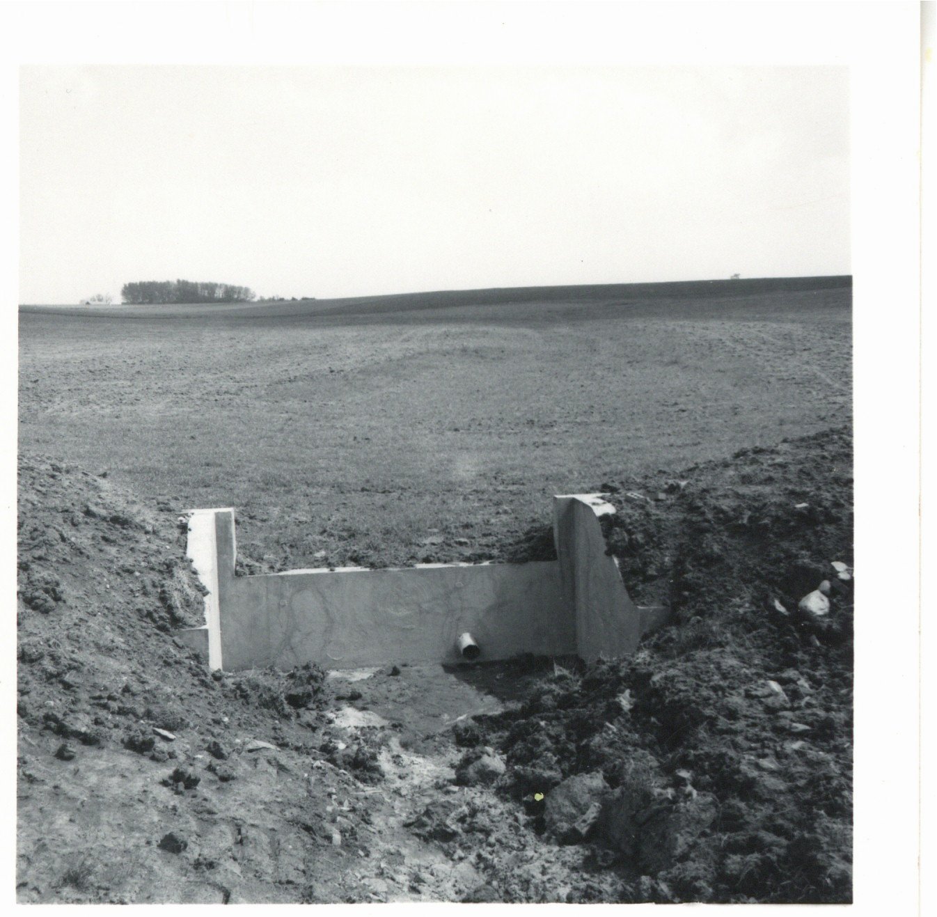 Weir notch, 1968