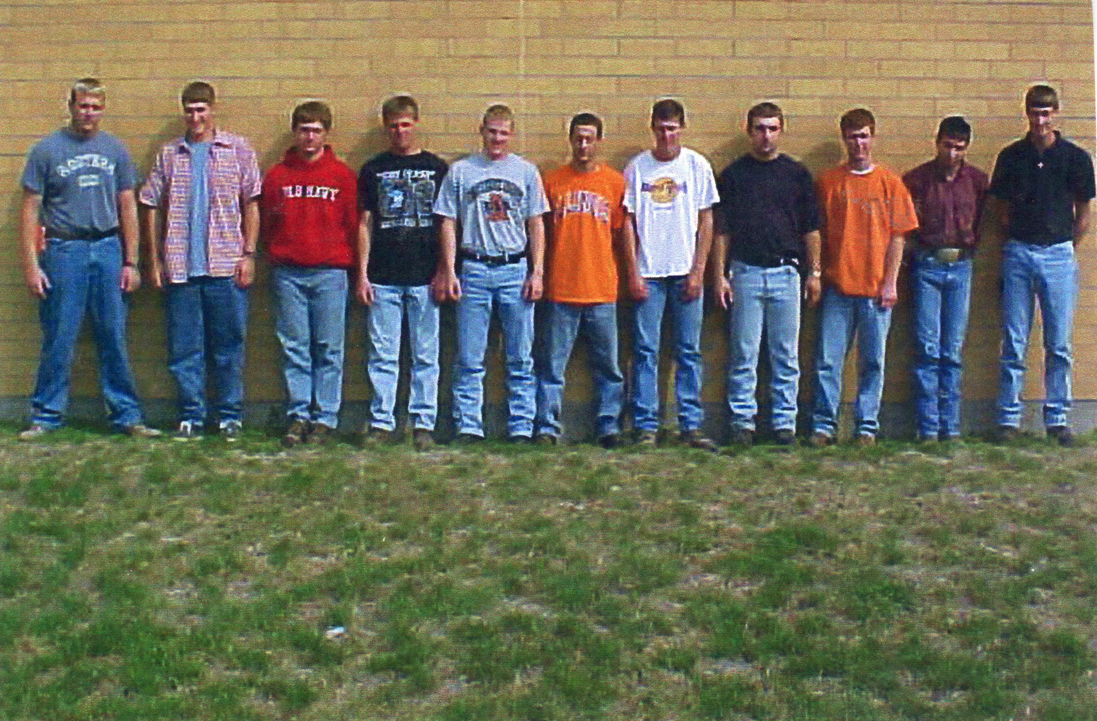 2001 - Recipients of 2001·2002 Tri-State Agriculture Education Foundation Scholarsh1ps were Richard Edmunds. Charlie Ford. Erik Krekel, Mark Carlisle, Justin Schulte, James Whitcomb, Kyle Buckert, Jesse Logan, Marcus McCabe,<br />
Jesse Wooldridge. and Casey D1ehl<br />
