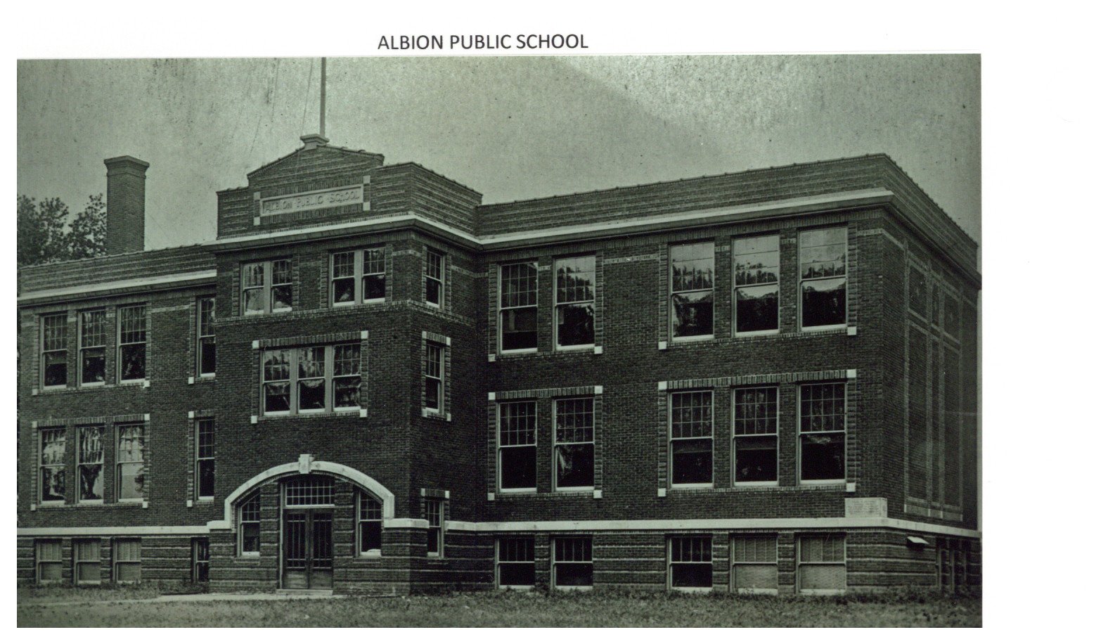Albion Public School photo