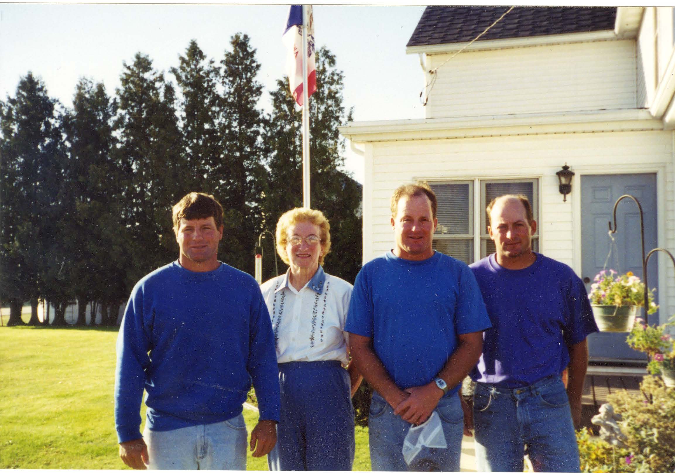 Owner-Operator of the Year award, 2002