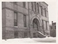 006. Closeup front view of the Fairfield Public Library in 1939
