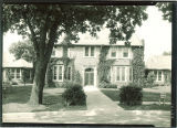 Main center section of the Psychiatric Hospital, the University of Iowa, August 1929