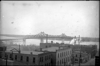 BR 211  MacArthur bridge over Columbia street