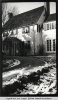 Frontal view of White house