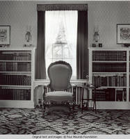 Chairs and bookcases in White house