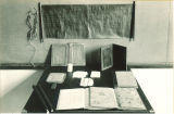 Sixth grade books and printing display at school open house, The University of Iowa, June 1, 1930