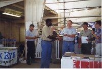 1998  Stan Nelson wins Owner/Operator Award at Ag Expo
