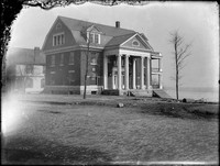 HE 106  House on north 4th street