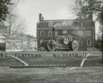 Sigma Nu lawn display, ""ISC Flattens Wildcats,"" Homecoming, 1949