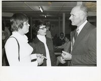 1976  People  talk at no-tillage meeting