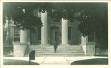 Old Capitol east entrance, the University of Iowa, 1910s