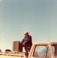 1976 Bill Brune Gives Speech