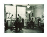 Examining dental patients, The University of Iowa, 1924