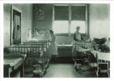 Pediatrics ward in Children's Hospital, The University of Iowa, 1926