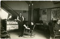 Frannie &amp; Mammie Friese in hotel office