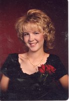 1998  Patricia Honson Receives Scholarship