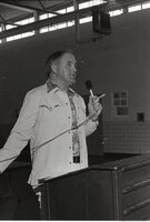1976  Good crowd at Mediapolis school no-tillage meeting