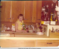Frindly talking in the kitchen