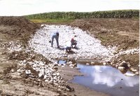 Gabion chute