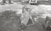 1978 Farmer relaxes during no-till tour