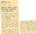 Navy men and WAVES arrive at college