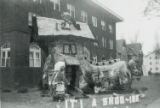 Phi Delta Theta Homecoming lawn display, ""It's a shoo-in,"" 1962