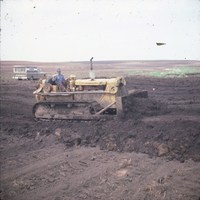 George Voss building terraces in Cherokee County, Iowa.