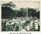 Crowd gathered for Senior Frolic, The University of Iowa, 1911