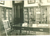 Library in Macbride Hall, the University of Iowa, 1920s?